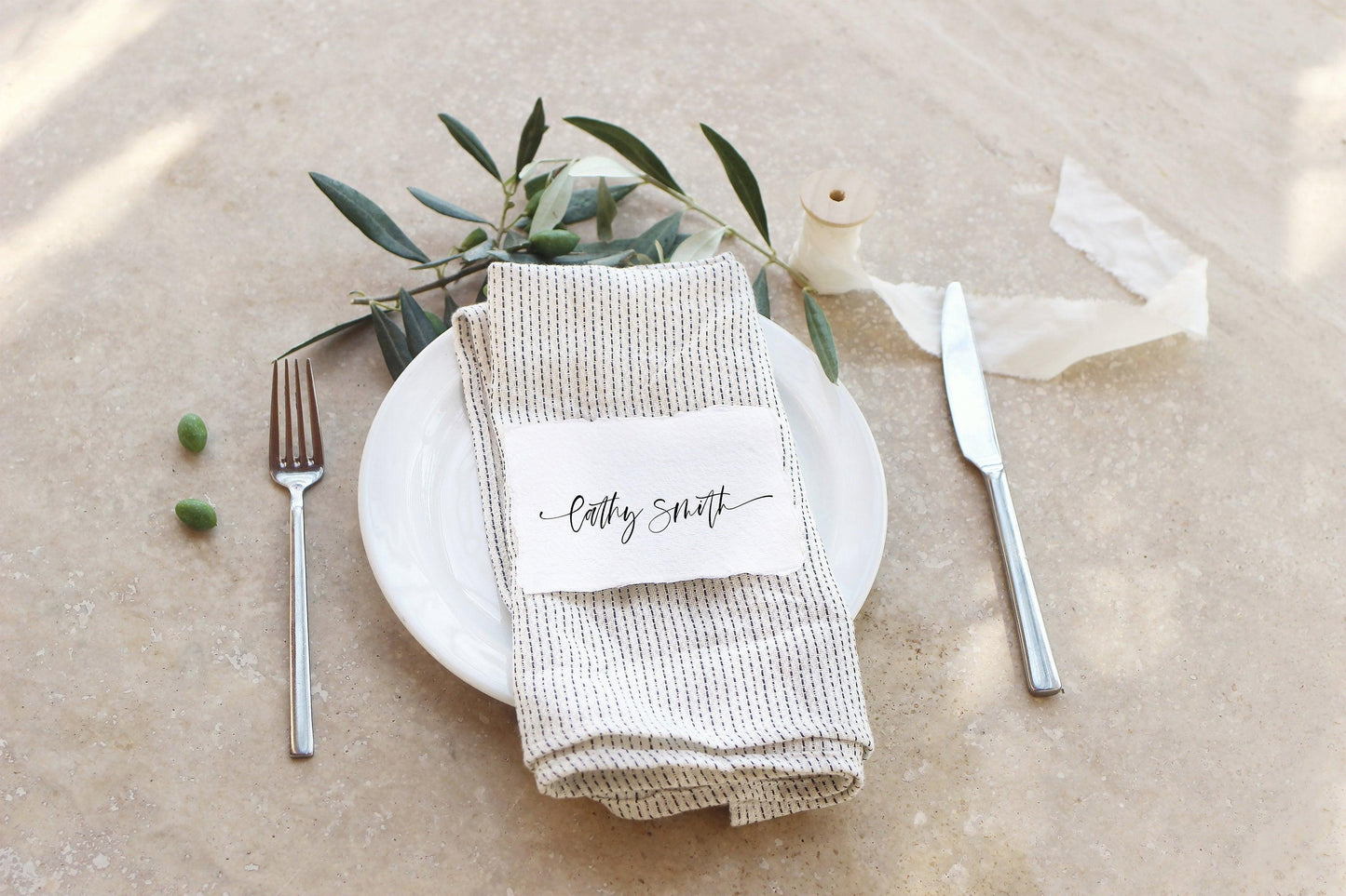 Place Card Template Templett Wedding Escort Cards Printable Place Card Minimalist Editable Wedding - Eileen - SAVVY PAPER CO