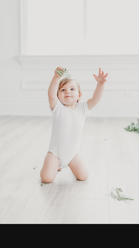 Animated First Birthday Boy Invitation, Greenery and Gold 1st Birthday Invite, Video Mp4, Instagram Story